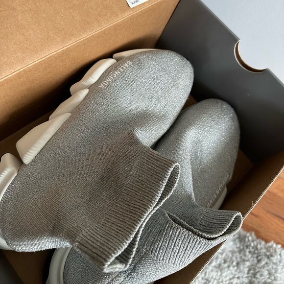 Balencienga shoe wore it once.. - Picture 1 of 12